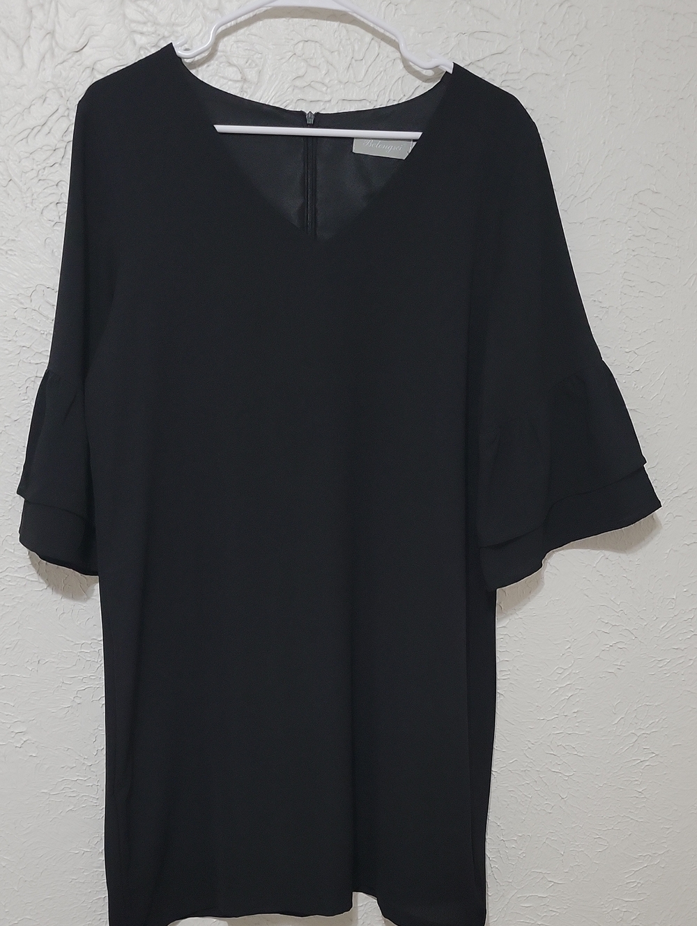 Women’s Black V-Neck Ruffle Sleeve Dress